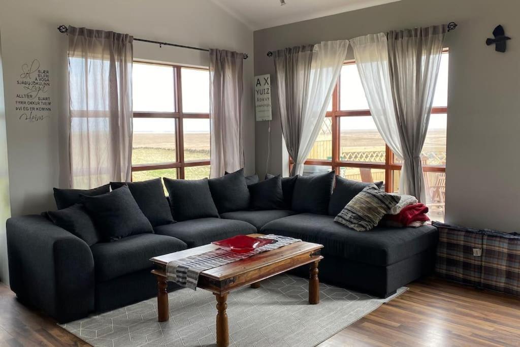 Eaglerock Guesthouse And Tours Kirkjubæjarklaustur Dış mekan fotoğraf